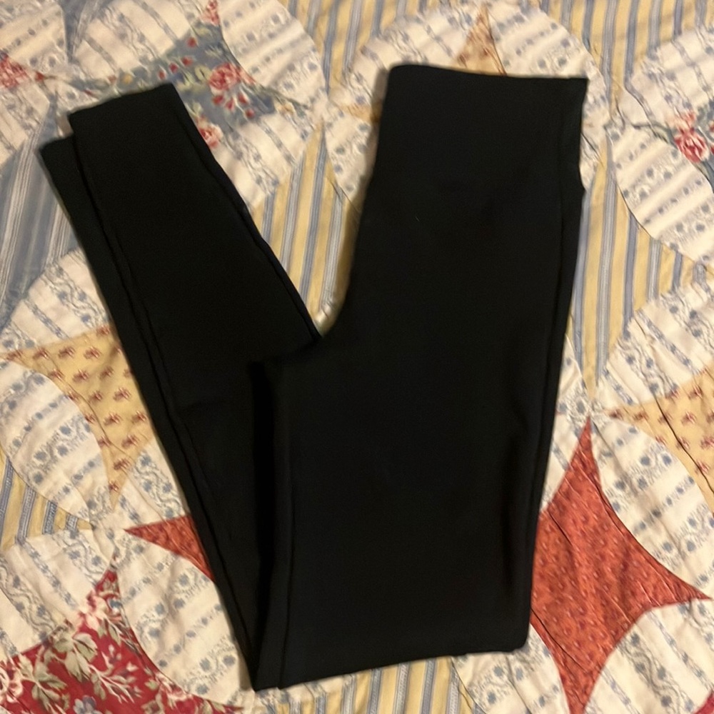 Assets by Spanx, size small.